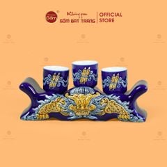 Kỷ Ngai 3 Chén Thờ Men Xanh Coban Họa Tiết Cuốn Thư