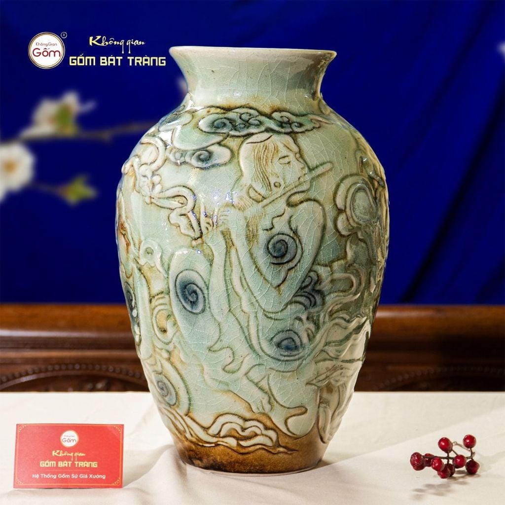 Lọ Hoa Phù Dung Cô Gái