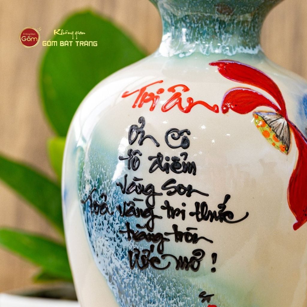 Lọ Đùi Dế Men Chảy Vẽ Thư Pháp