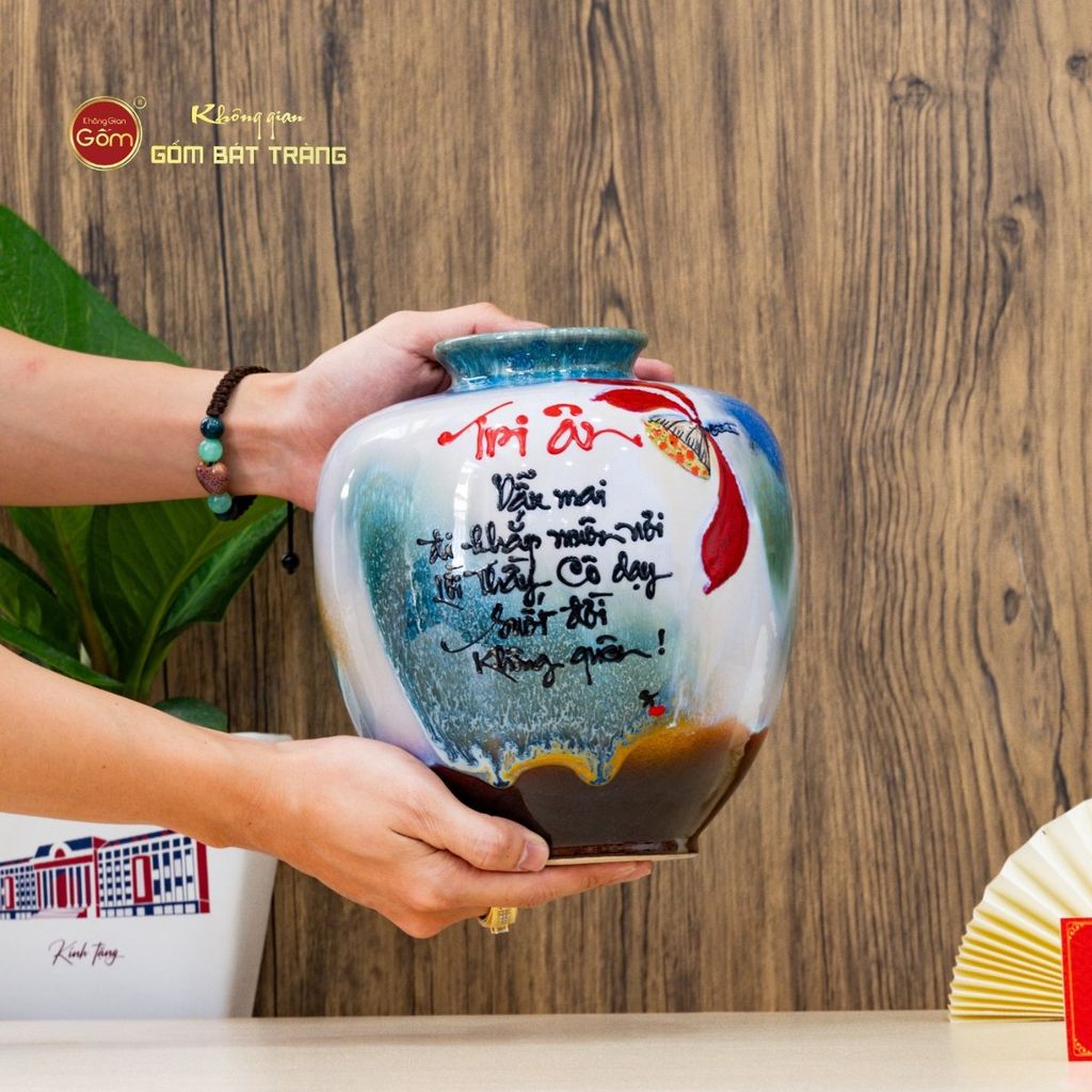 Lọ Vò Vai Ngang Men Chảy Vẽ Thư Pháp