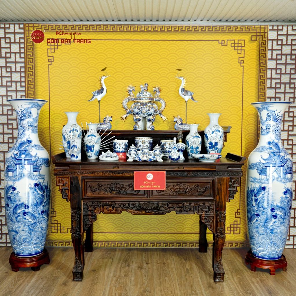 Lộc Bình 1M4 Men Lam Cá Chép Vượt Vũ Môn