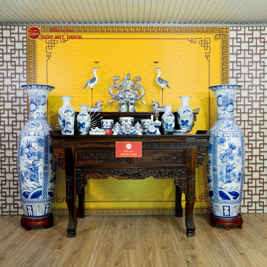 Lộc Bình 1M4 Men Lam Tứ Linh