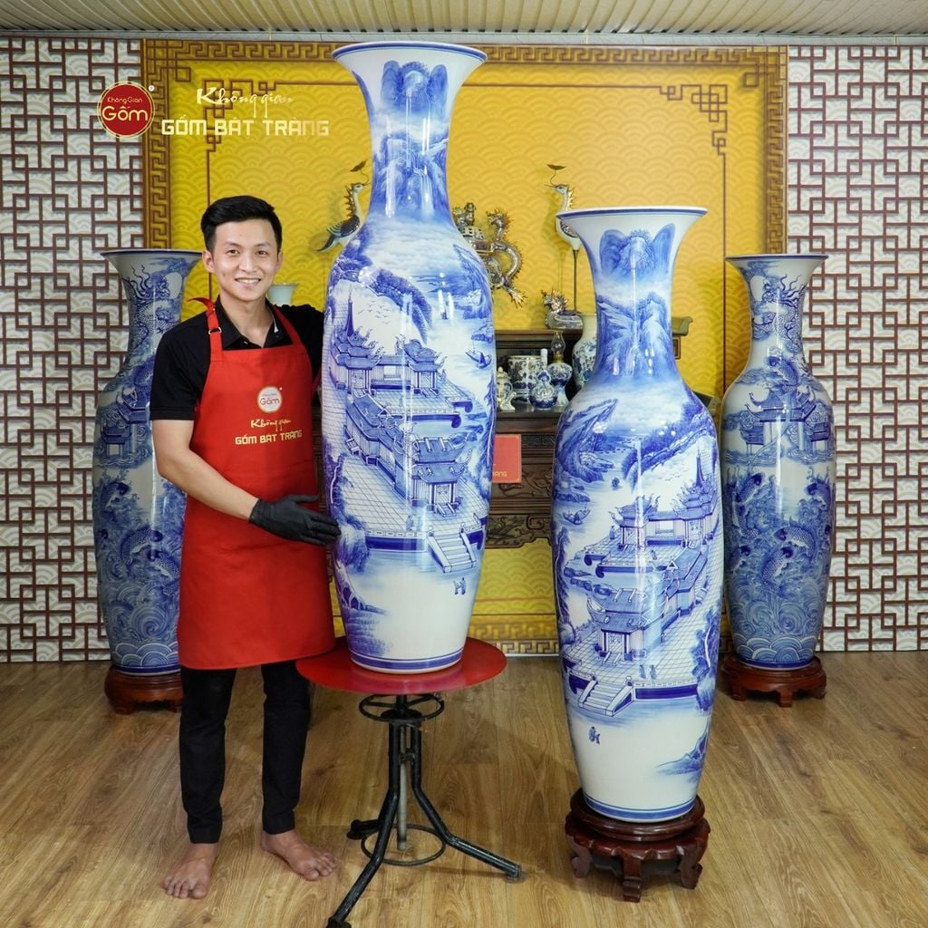 Lộc Bình 1M4 Men Lam Vẽ Sơn Thủy