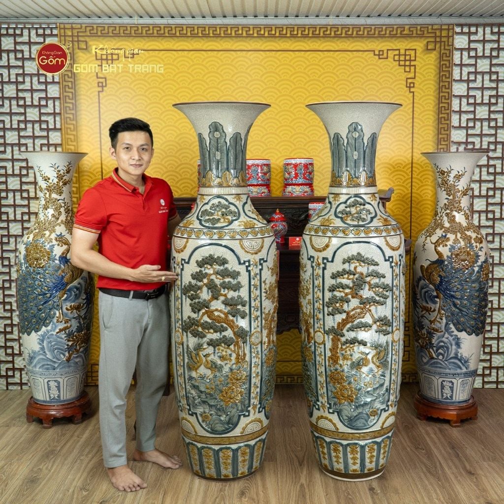 Lộc Bình 1M6 Men Rạn Tứ Quý Đắp Nổi