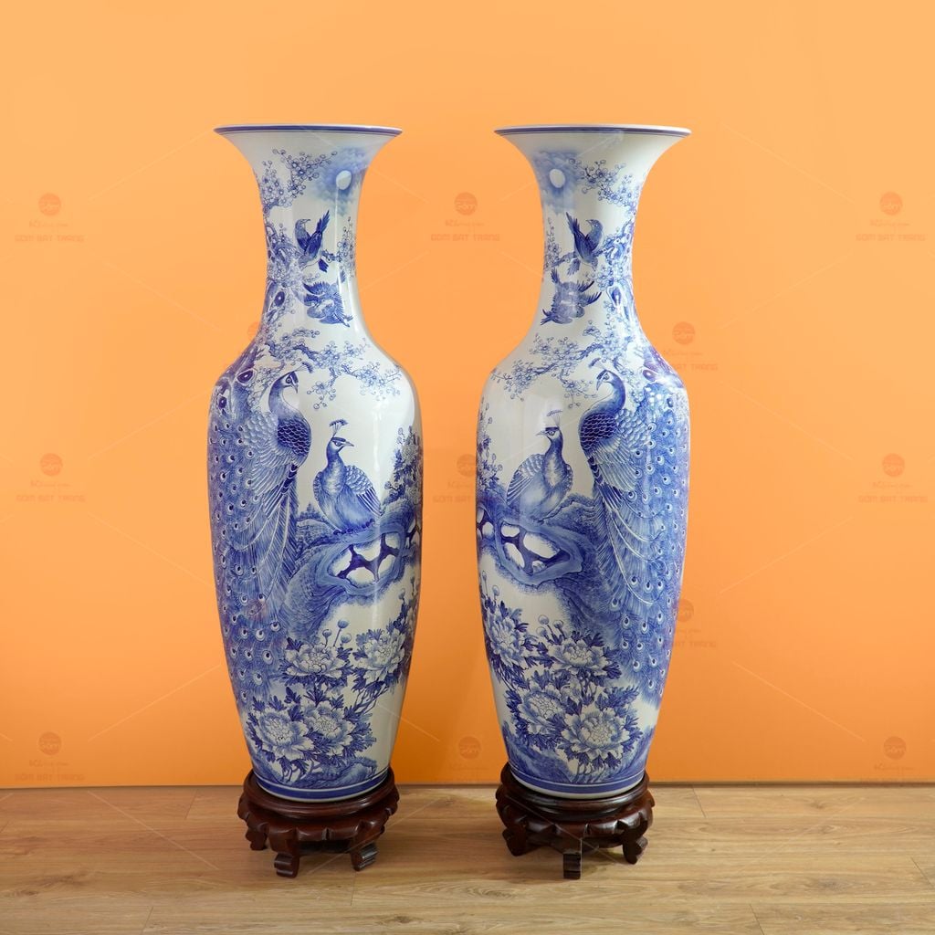 Lộc Bình 1M4 Men Lam Công Đào