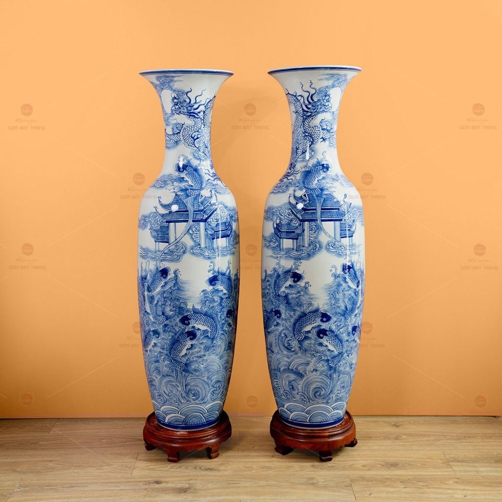 Lộc Bình 1M4 Men Lam Cá Chép Vượt Vũ Môn