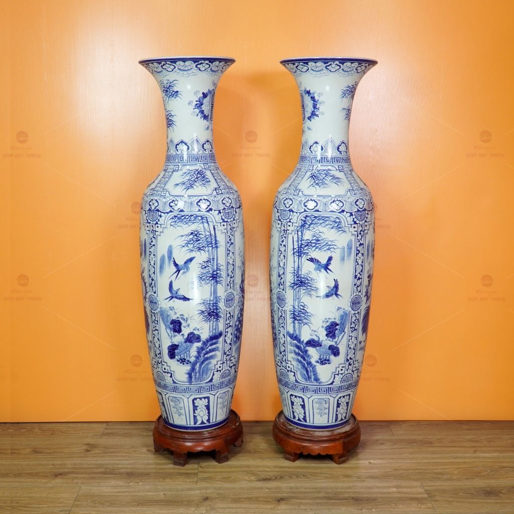 Lộc Bình Men Lam Tứ Quý