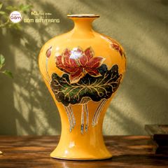 Lọ Hoa Dáng Mai Bình Men Vàng Hoa Sen Vẽ Vàng