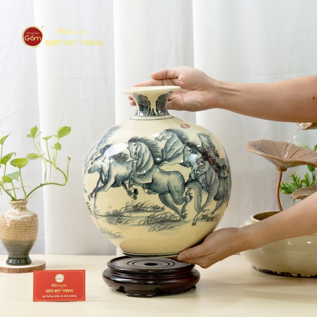 Quả Hút Lộc Men Trắng Mã Đáo Thành Công Vẽ Kỹ