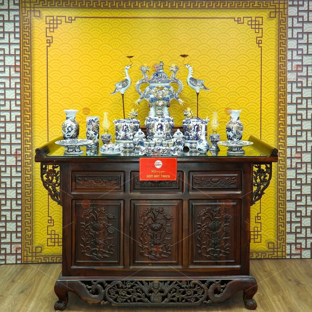 [Set Cao Cấp] Bộ Đồ Thờ Gia Tiên Men Lam Nổi Vẽ Vàng (17 món)