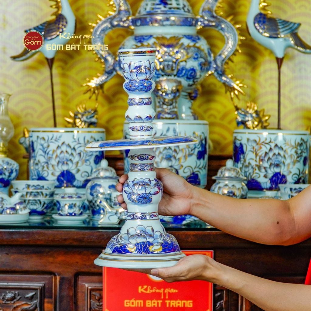 [Set Hào Gia] Bộ Đồ Thờ Gia Tiên Men Lam Vẽ Vàng (31 món)