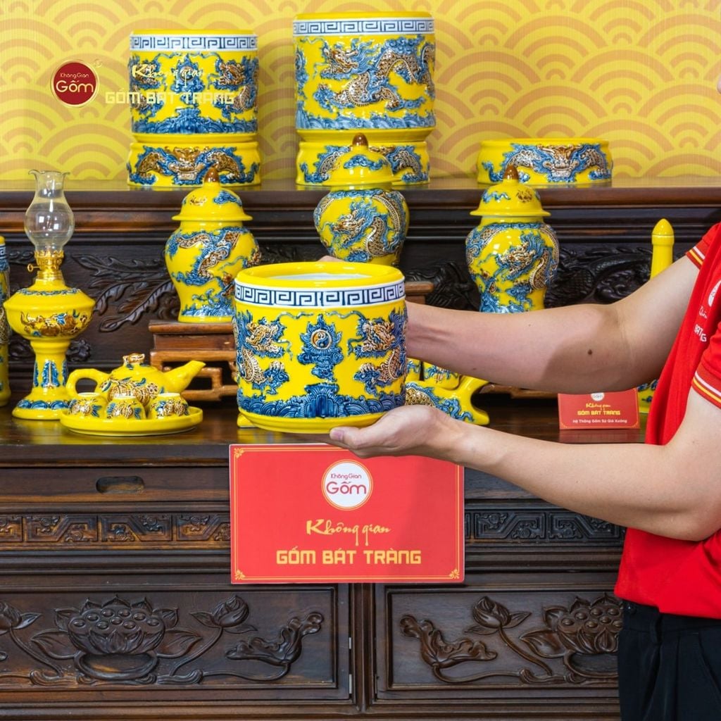 [Set Cơ Bản] Bộ Đồ Thờ Gia Tiên Men Vàng (15 món)