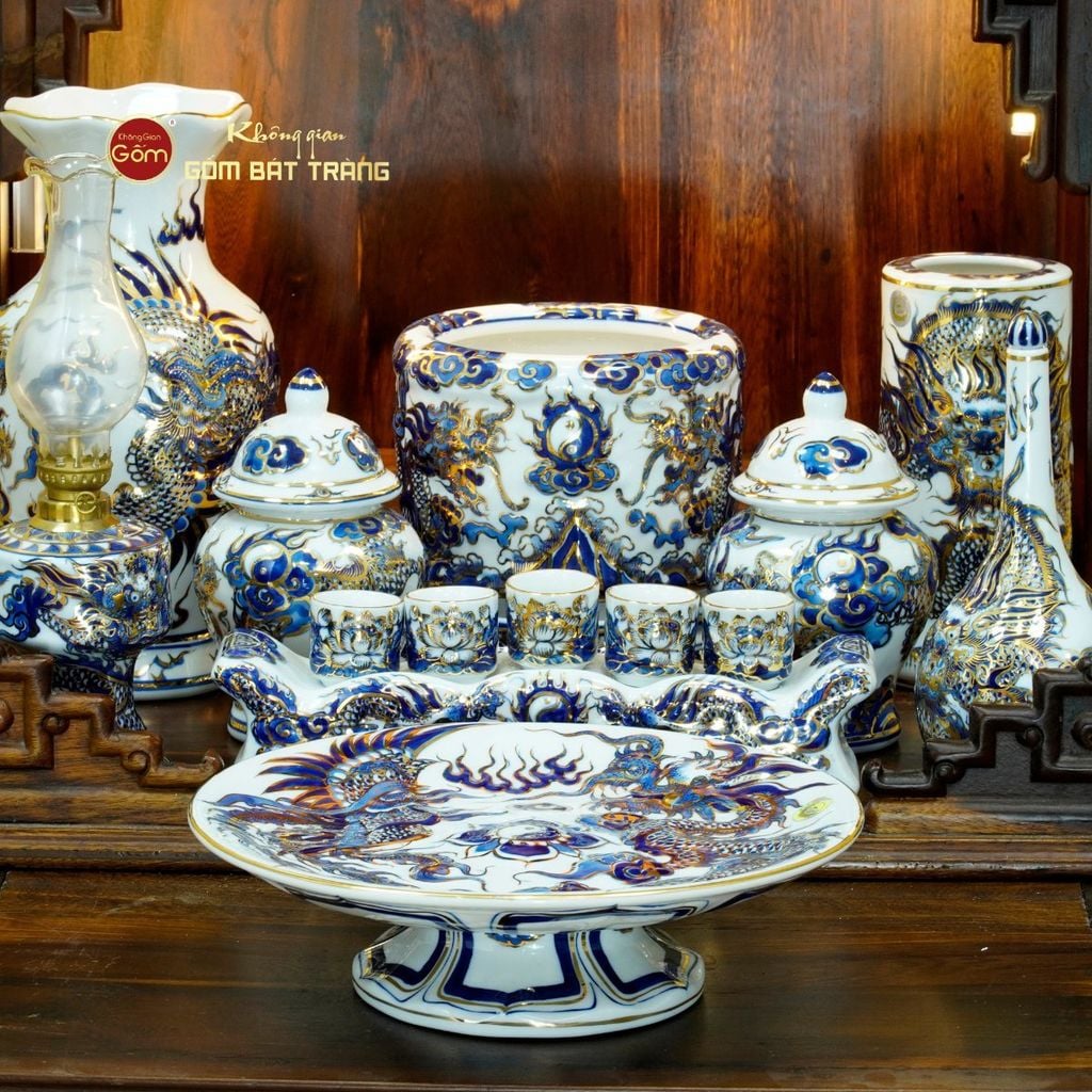 [Set Cơ Bản] Bộ Đồ Thờ Thần Tài Thổ Địa Men Lam Nổi Vẽ Vàng (9 món)