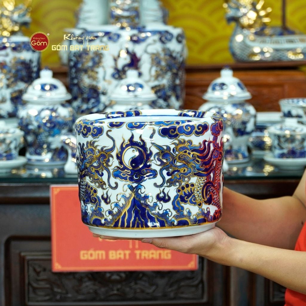 [Set Hào Gia] Bộ Đồ Thờ Gia Tiên Men Lam Nổi Vẽ Vàng (29 món)