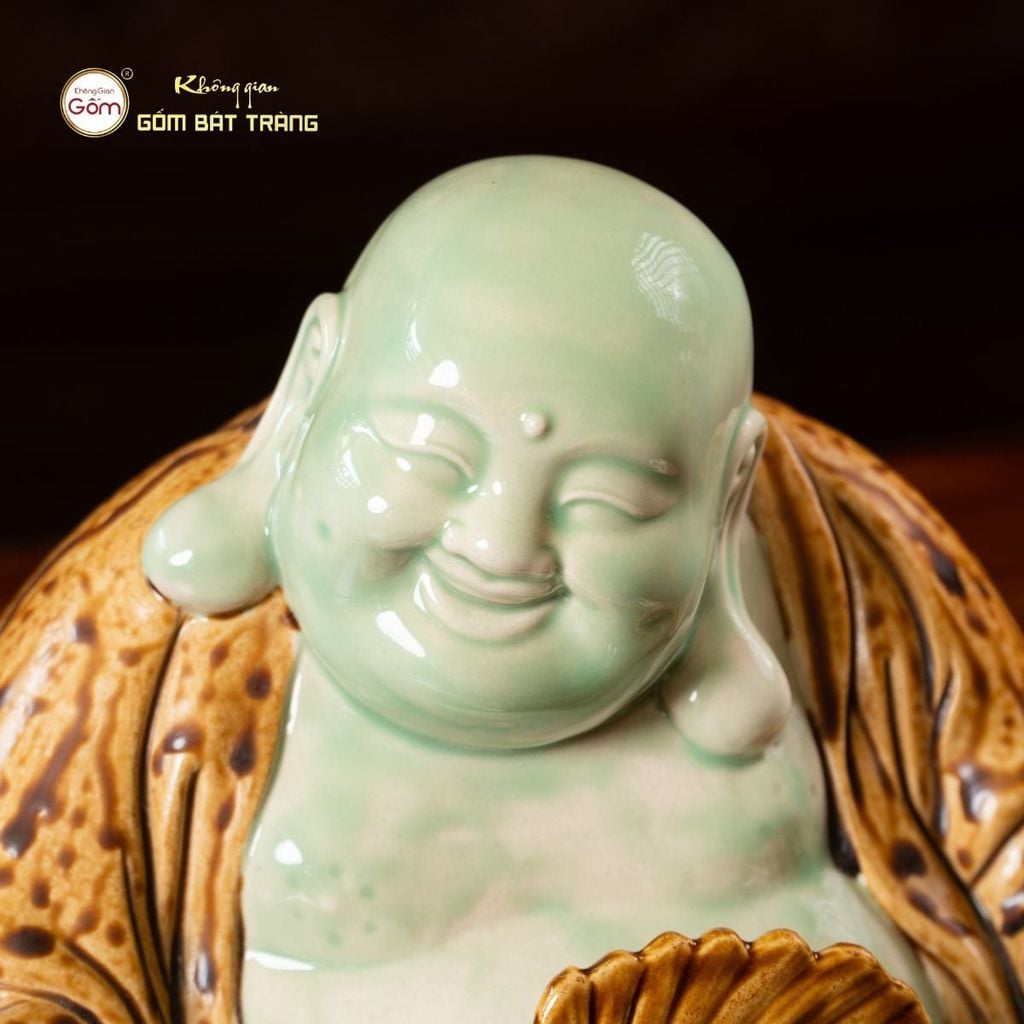Tượng Di Lặc Ngồi Cầm Quạt