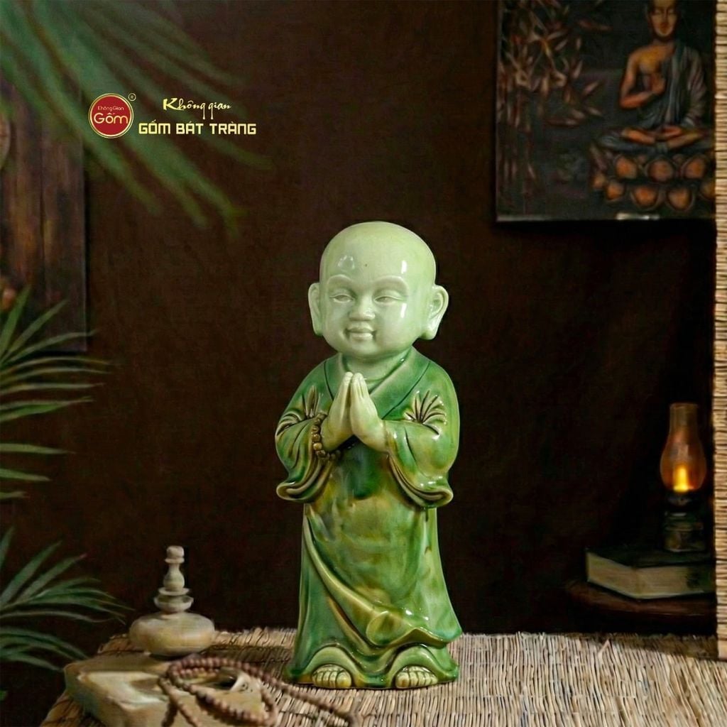 Tượng Chú Tiểu Men Xanh Ngọc