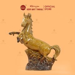 Tượng Ngựa Hoàng Kim Mã