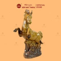 Tượng Ngựa Hoàng Kim Mã