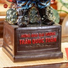 Tượng Hưng Đạo Đại Vương Trần Quốc Tuấn