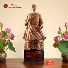 Tượng Hưng Đạo Đại Vương Trần Quốc Tuấn