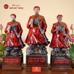 Tượng Hưng Đạo Đại Vương Trần Quốc Tuấn