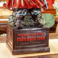 Tượng Hưng Đạo Đại Vương Trần Quốc Tuấn