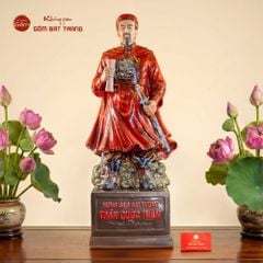 Tượng Hưng Đạo Đại Vương Trần Quốc Tuấn