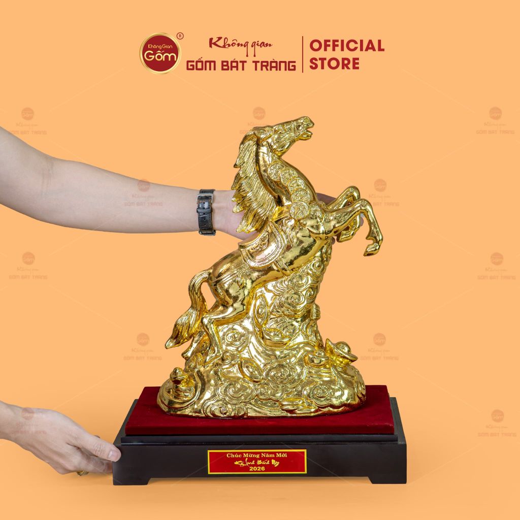 Tượng Linh Vật Ngựa Mạ Vàng