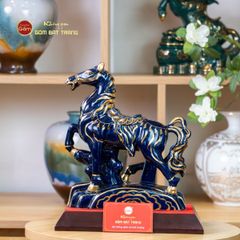 Tượng Ngựa Kim Mã Vân Mao Vẽ Vàng