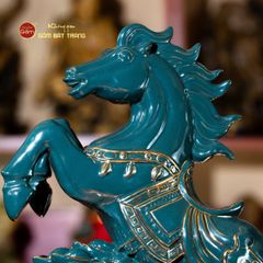 Tượng Ngựa Lục Mã Cát Tường Vẽ Vàng