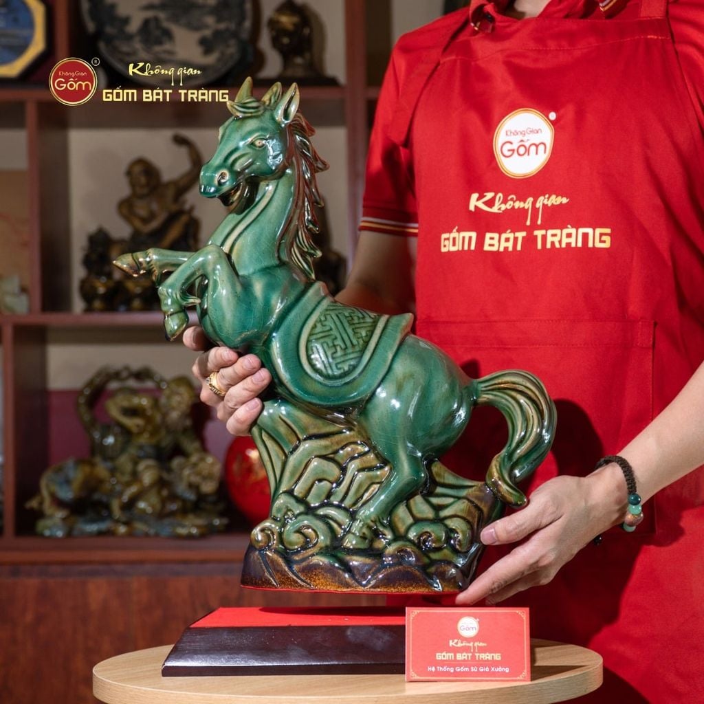 Tượng Ngựa Phù Đổng Bích Ngọc