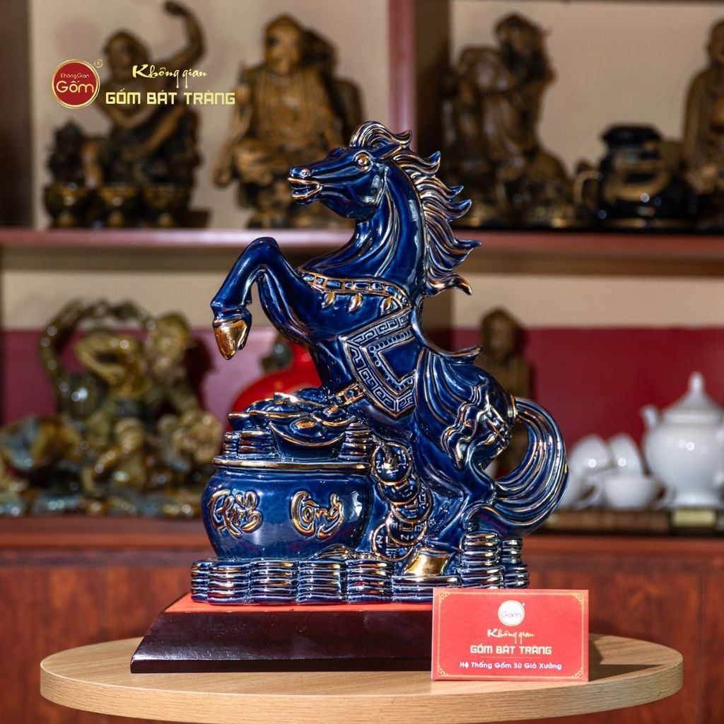 Tượng Ngựa Thanh Mã Phú Quý Vẽ Vàng