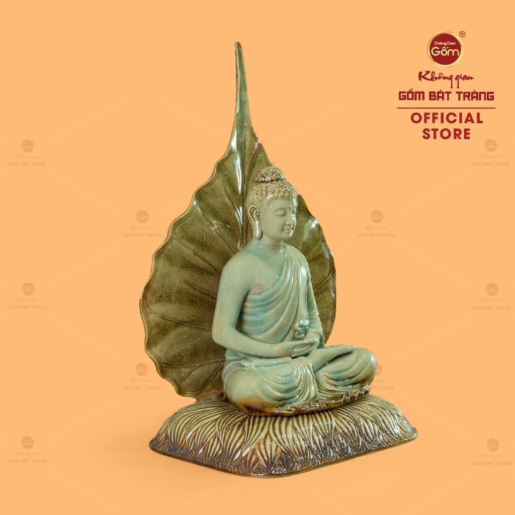 Tượng Phật Thích Ca Thiền Định Trước Lá Bồ Đề