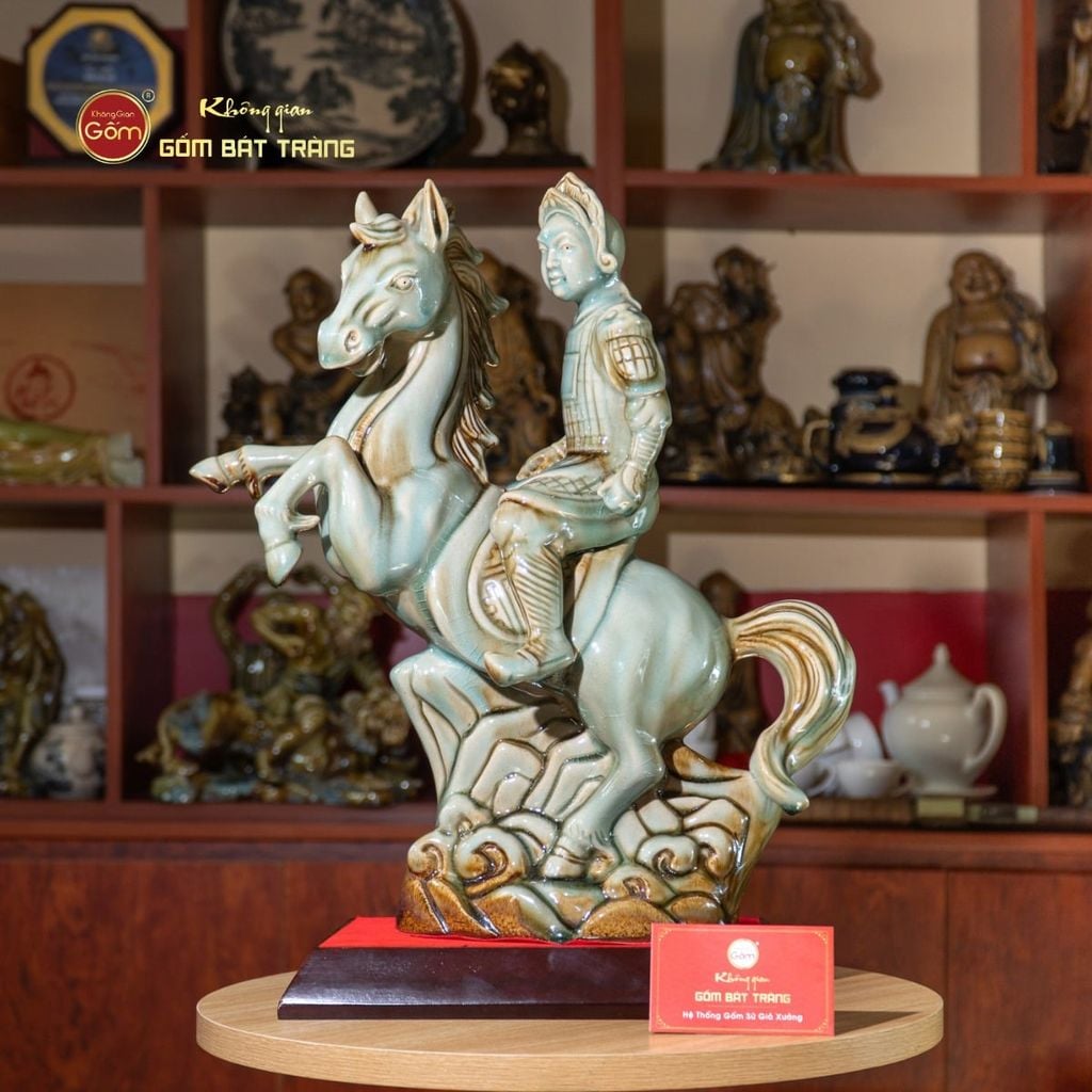 Tượng Phù Đổng Bích Thiên Vương