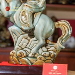 Tượng Phù Đổng Bích Thiên Vương