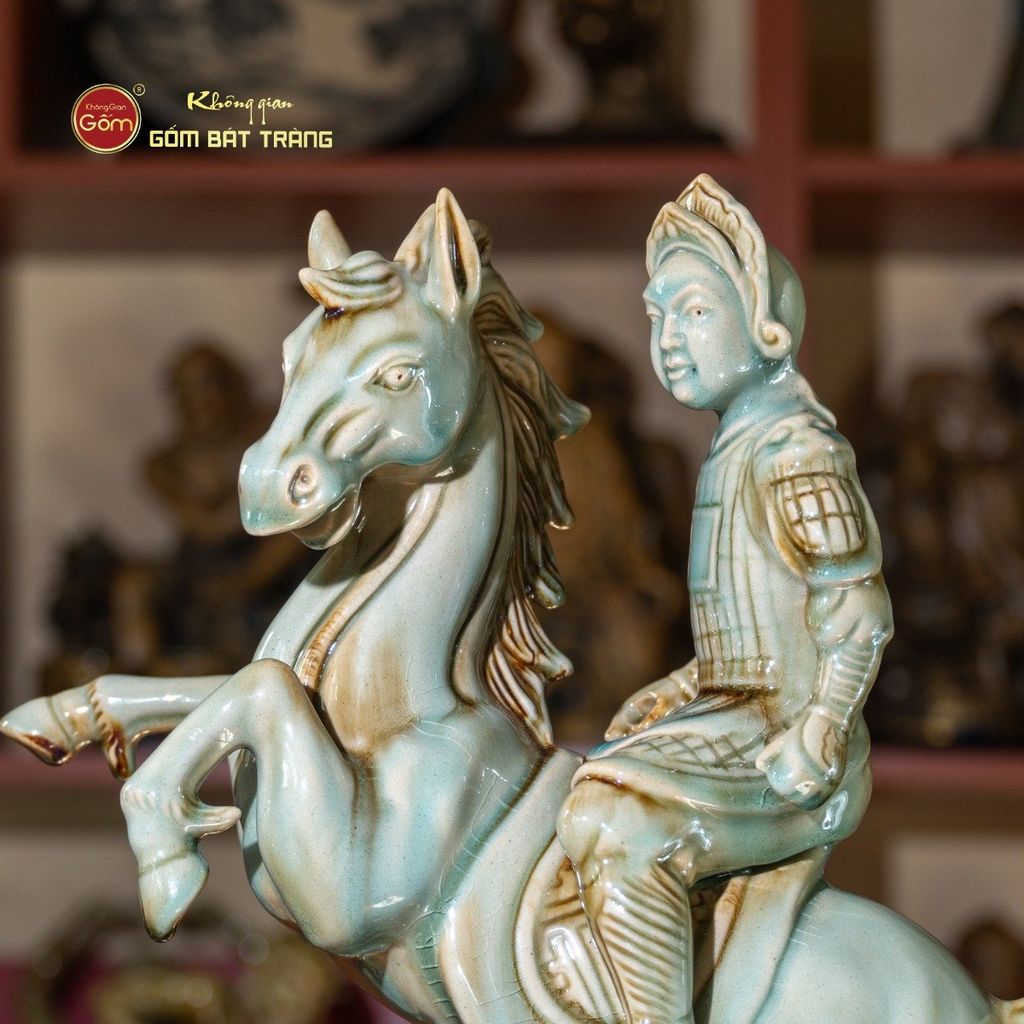 Tượng Phù Đổng Bích Thiên Vương