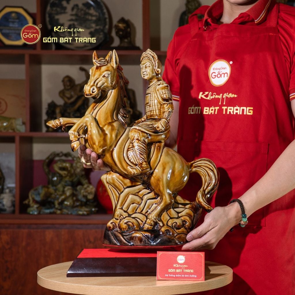 Tượng Phù Đổng Hoàng Thiên Vương