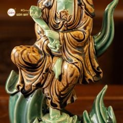 Tượng Quan Âm Toạ Vân