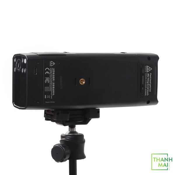 Đèn Flash Godox AD200 Pro