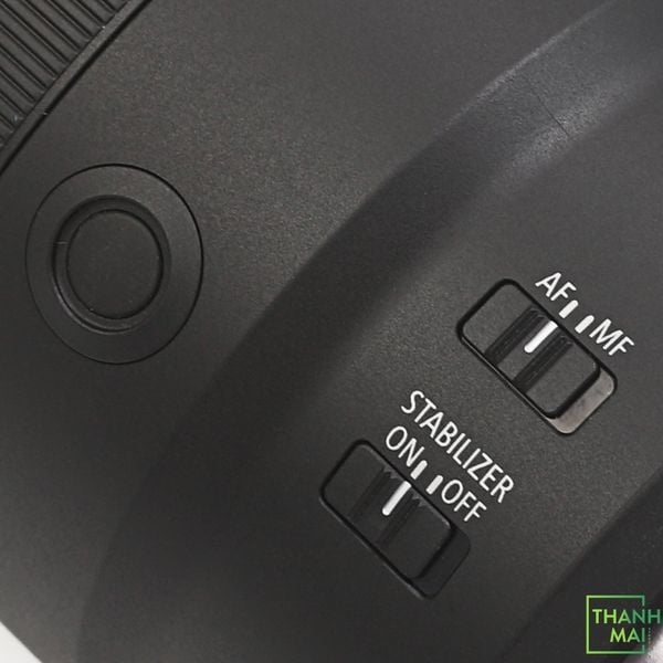 Ống kính Canon RF 135mm f/1.8 L IS USM