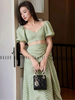  Set áo váy caro xanh xẻ tà 