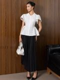  Set áo peplum trắng váy xếp ly 