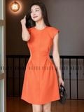  Đầm cam nhún eo 