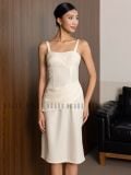  Đầm kem hai dây phối xếp ly eo 