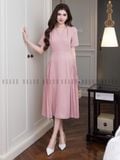  Đầm hồng xếp ly cổ vest 