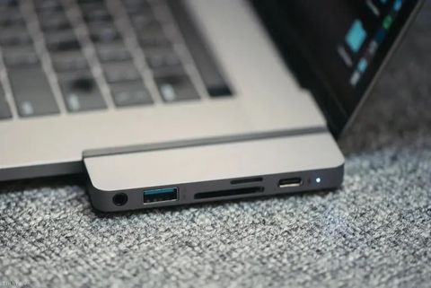 Cổng chuyển Hyperdrive 6 Ports HDMI 4K 60Hz USB-C Hub cho iPad