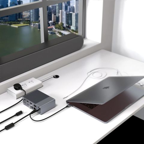 Cổng chuyển Hyperdrive Gen2 18 Ports Dock Station