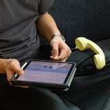 Tay nghe điện thoại Native Union POP Phone