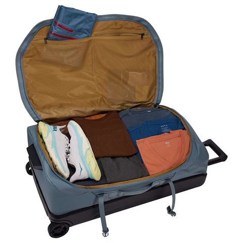Vali Thule Chasm Recycled Rolling Duffel