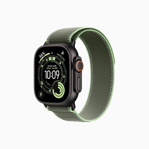 Apple Watch Ultra 3 49mm Black Titanium Trail Loop